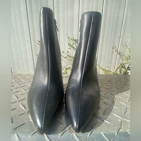 🐈‍⬛ Jessica Simpson black leather Perci Bootie size 9 🐈‍⬛ - Picture 4 of 4